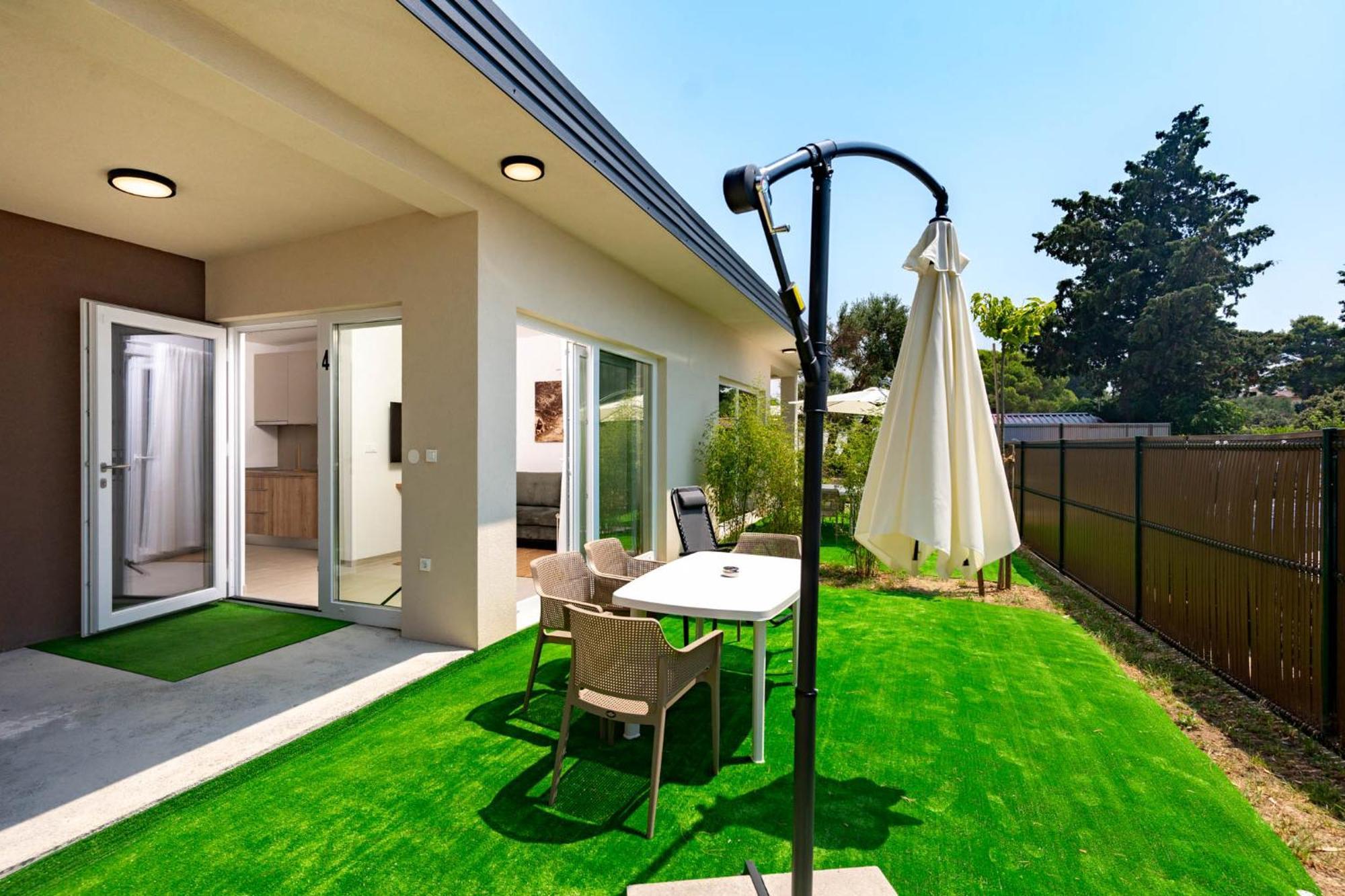 Arti Holiday Homes Banjol Exterior foto